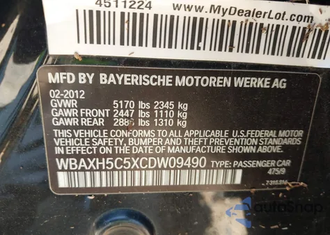 2012 BMW 528I xDrive z USA, uszkodzony, nr VIN WBAXH5C5XCDW09490